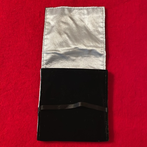 Thierry Mugler Adjustable Size Fold-over Jewelry/Accessories Pouch- Black Velvet - Picture 2 of 7